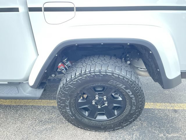 Used 2023 Jeep Gladiator Mojave w/ LED Lighting Group AWD/4WD image 34