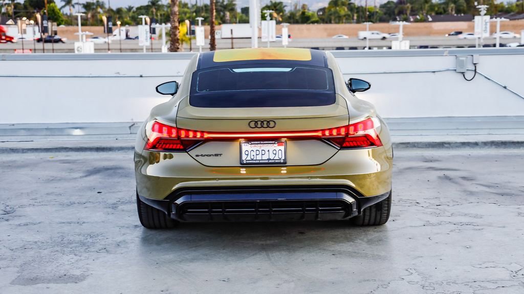 Used 2023 Audi e-tron GT Premium Plus w/ Performance Package AWD/4WD image 8