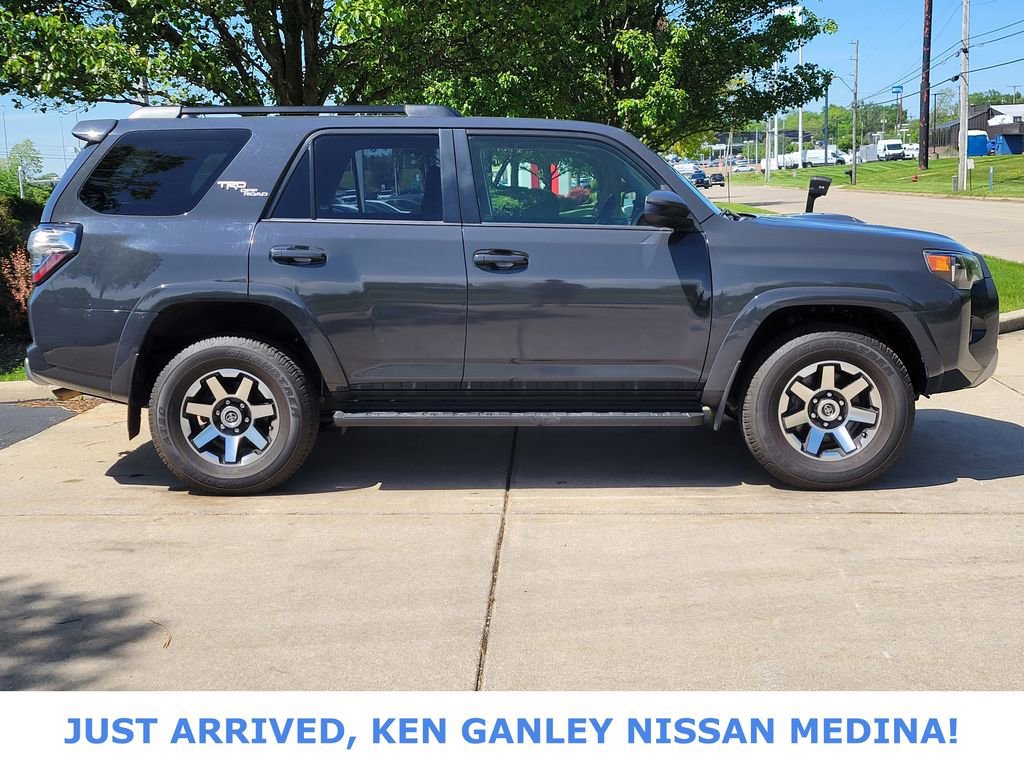 Used 2024 Toyota 4Runner TRD Off-Road AWD/4WD image 2