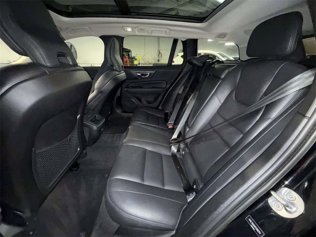 Used 2023 Volvo V60 B5 Cross Country Plus w/ Climate Package image 19