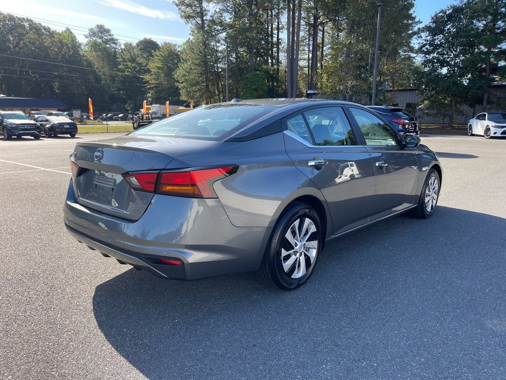 Used 2025 Nissan Altima 2.5 S image 5