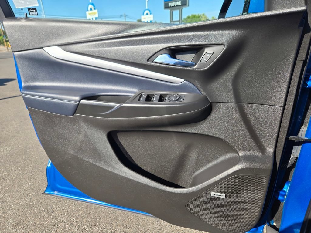 Certified 2022 Chevrolet Bolt EUV Premier w/ Sun & Sound Package FWD image 13