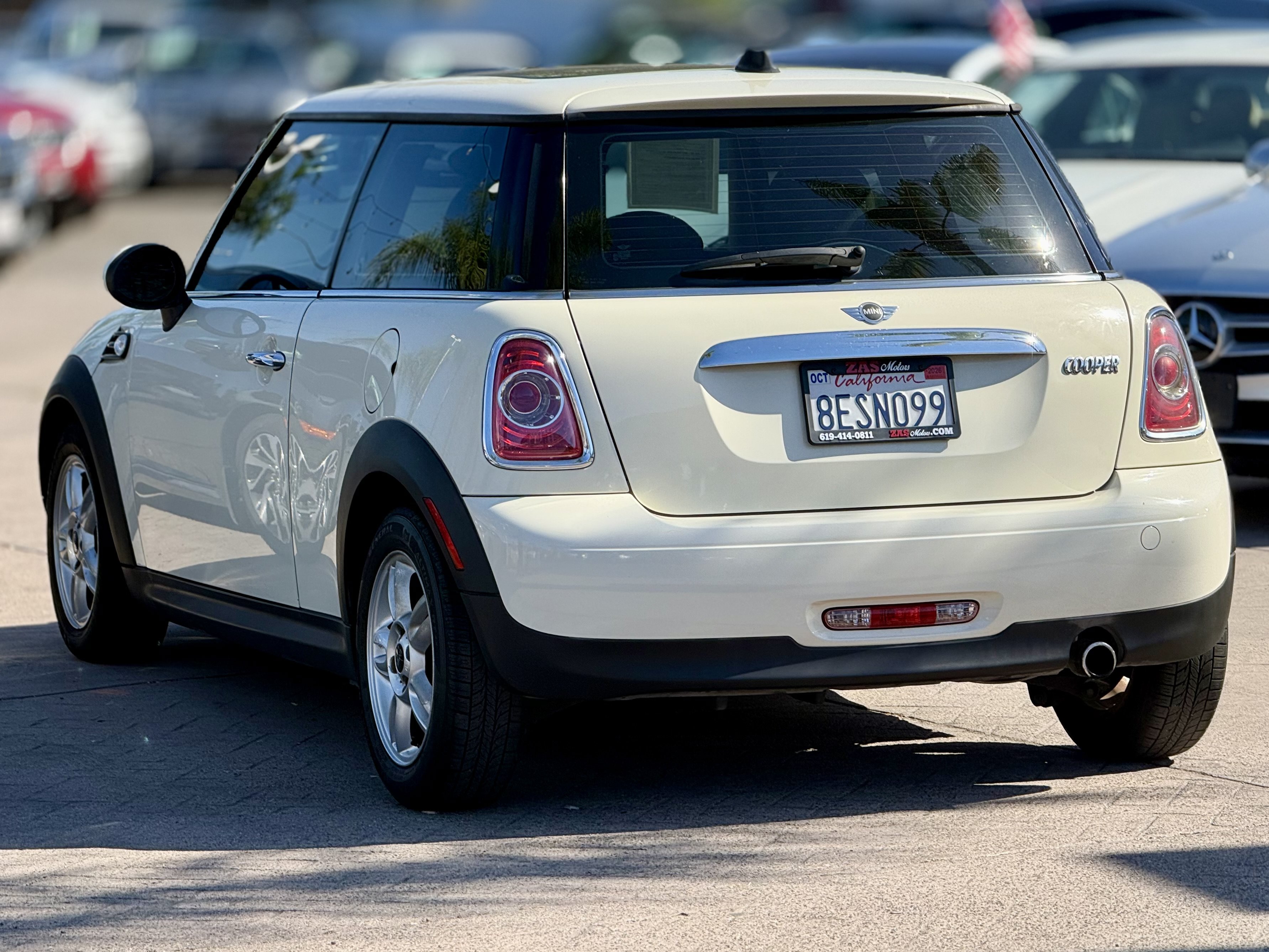 Used 2011 MINI Cooper Hardtop FWD image 8