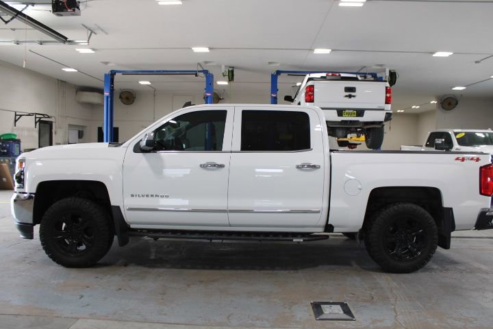 Used 2018 Chevrolet Silverado 1500 LTZ w/ Sport Package AWD/4WD image 6