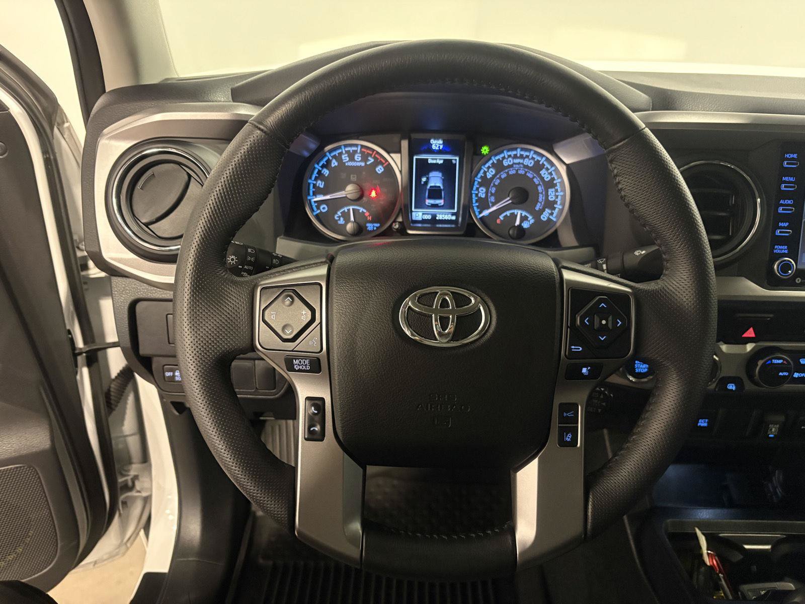 Used 2023 Toyota Tacoma SR5 w/ Technology Package AWD/4WD image 25