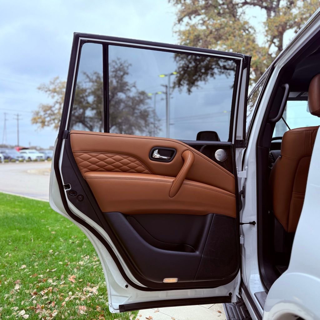 Used 2023 INFINITI QX80 Sensory w/ Cargo Package image 29