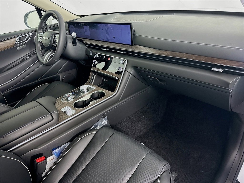 Certified 2025 Genesis GV80 2.5T Prestige image 31