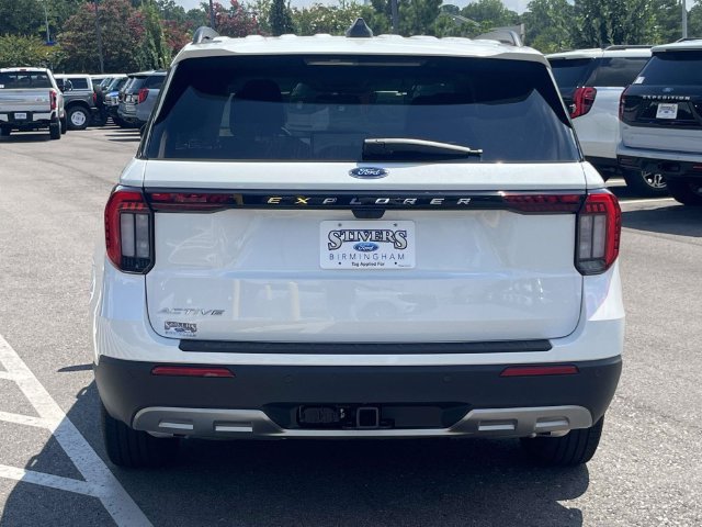 New 2026 Ford Explorer Active w/ Active Comfort Package RWD image 3