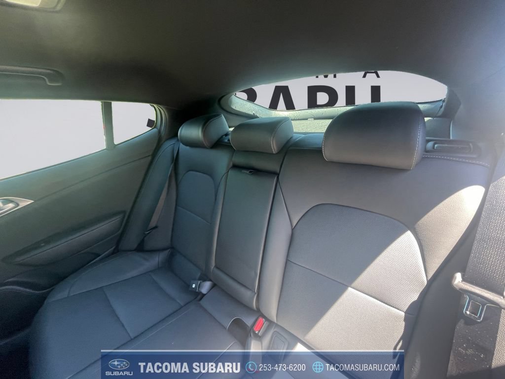 Used 2022 Kia Stinger GT1 AWD/4WD image 16