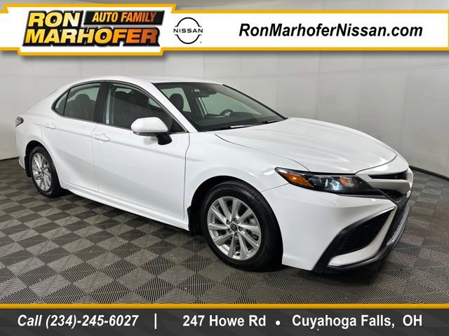 Used 2023 Toyota Camry SE image 1