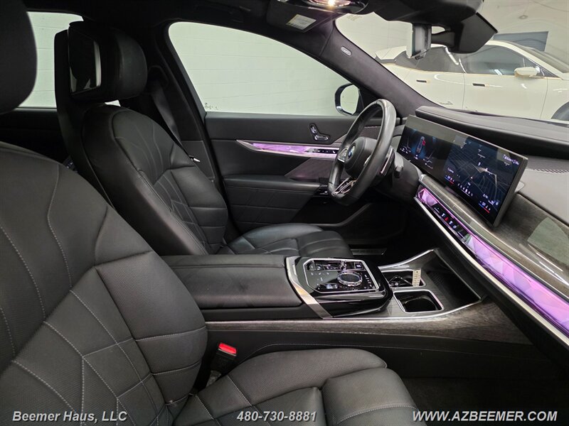 Used 2024 BMW 760i xDrive w/ Executive Package AWD/4WD image 37