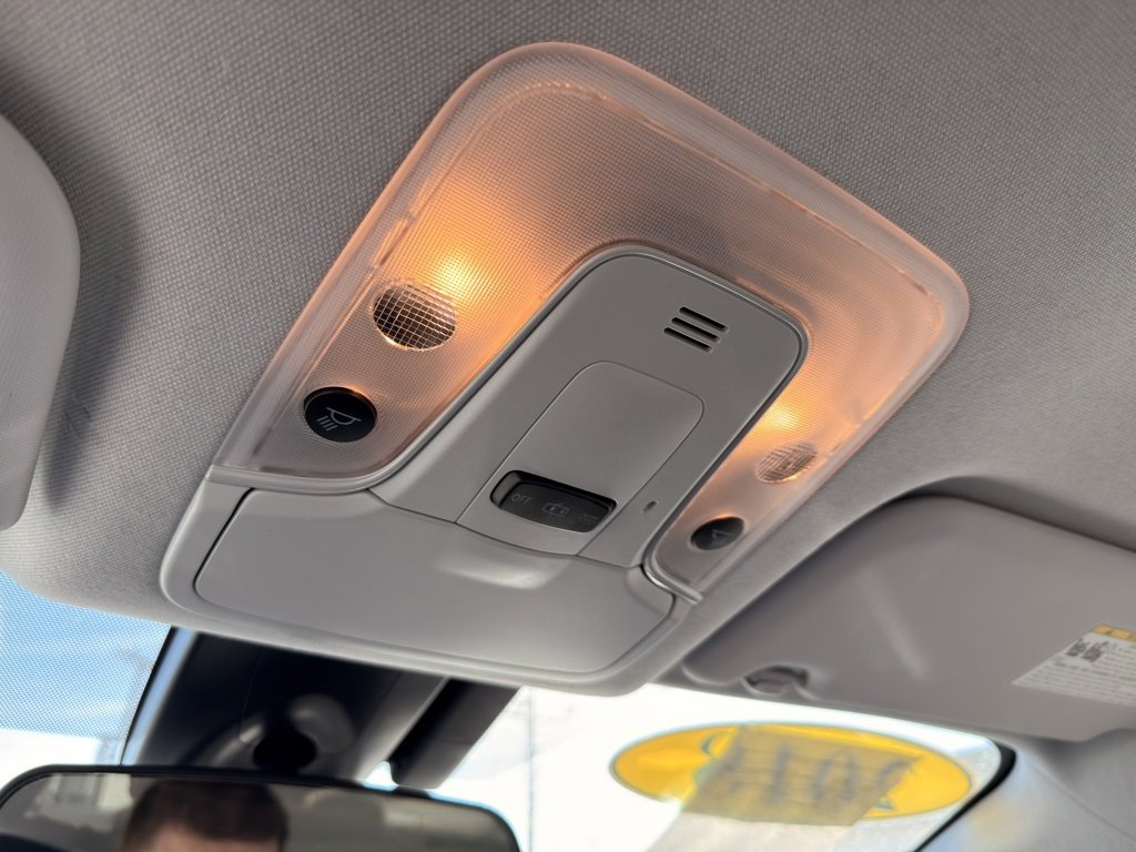 Used 2018 Toyota Prius Prime Premium image 41