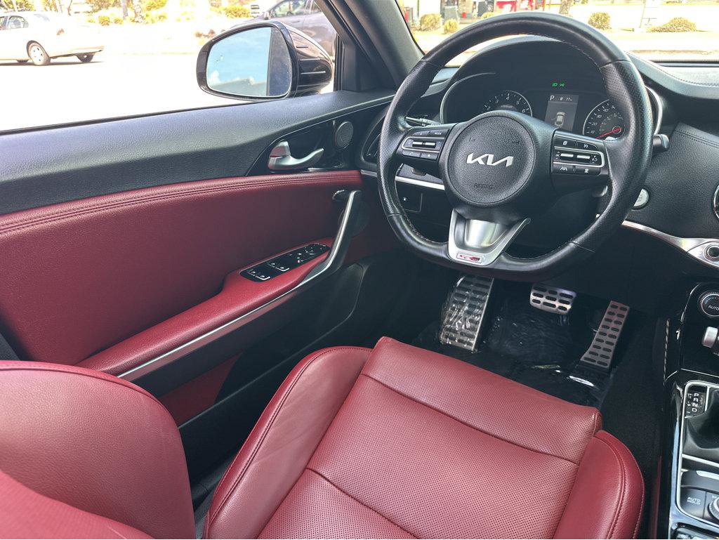 Used 2022 Kia Stinger GT-Line w/ Sun & Sound Package RWD image 19