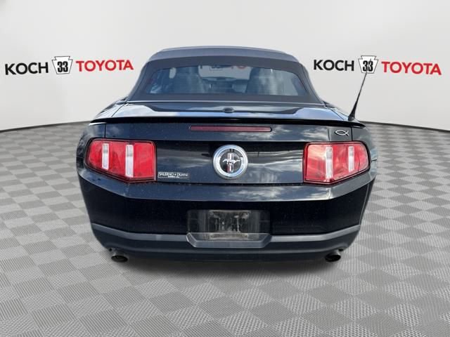 Used 2011 Ford Mustang Premium w/ 202A Rapid Spec Order Code image 7