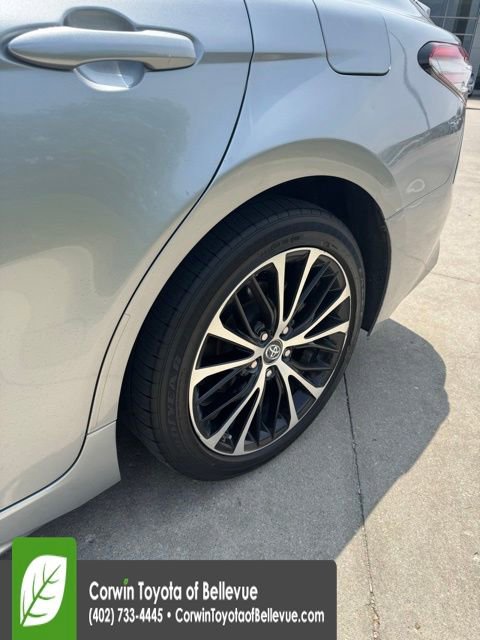Used 2018 Toyota Camry SE w/ Audio Package FWD image 13