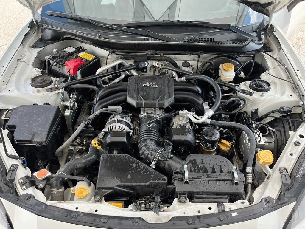 Used 2024 Toyota GR86 Premium RWD image 28