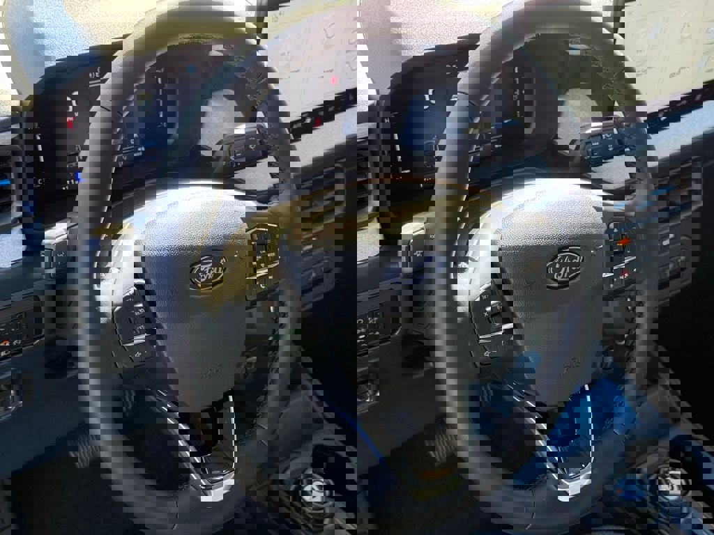 New 2026 Ford Maverick XLT w/ XLT Luxury Package image 18