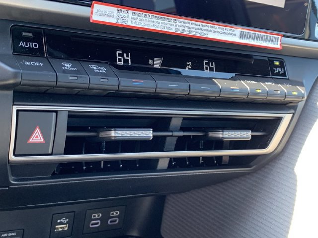 Used 2026 Toyota Camry SE FWD image 30