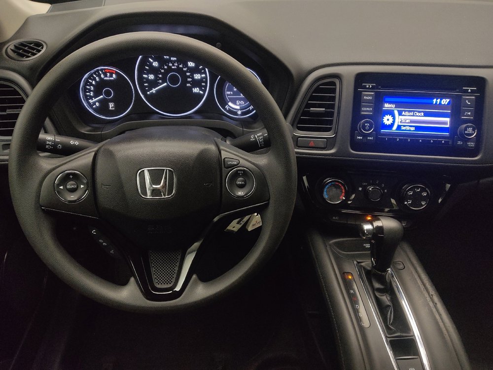 Used 2017 Honda HR-V LX image 22