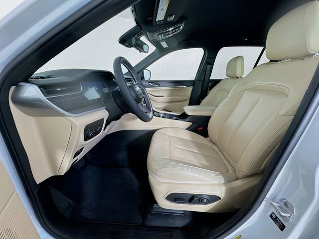 Used 2024 Jeep Grand Cherokee Limited image 26