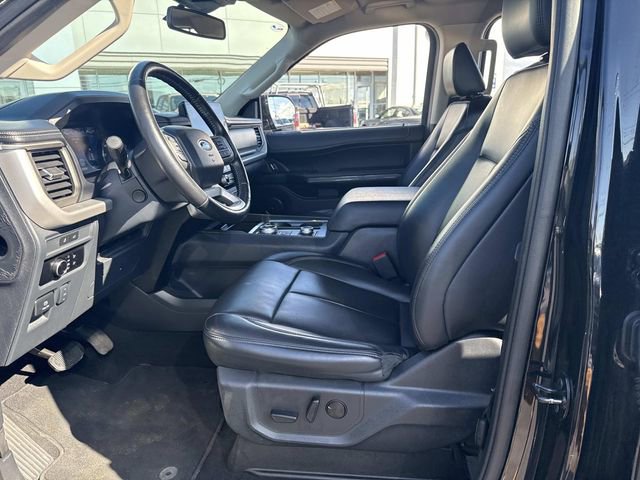 Used 2024 Ford Expedition XLT image 24