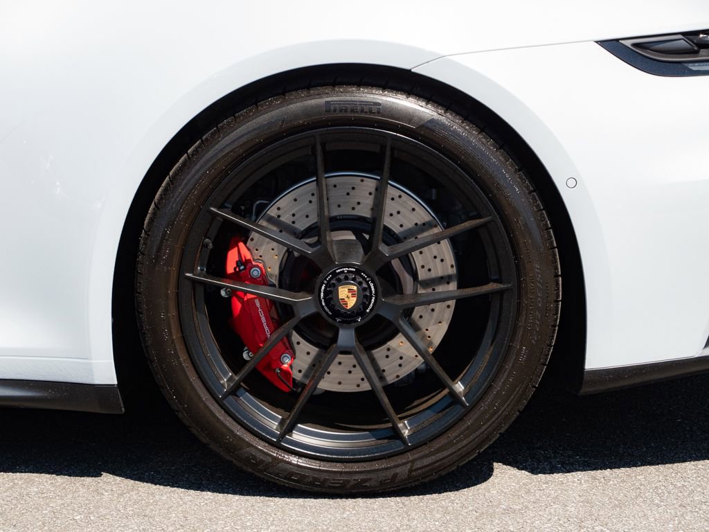 Certified 2025 Porsche 911 Targa 4 GTS image 33