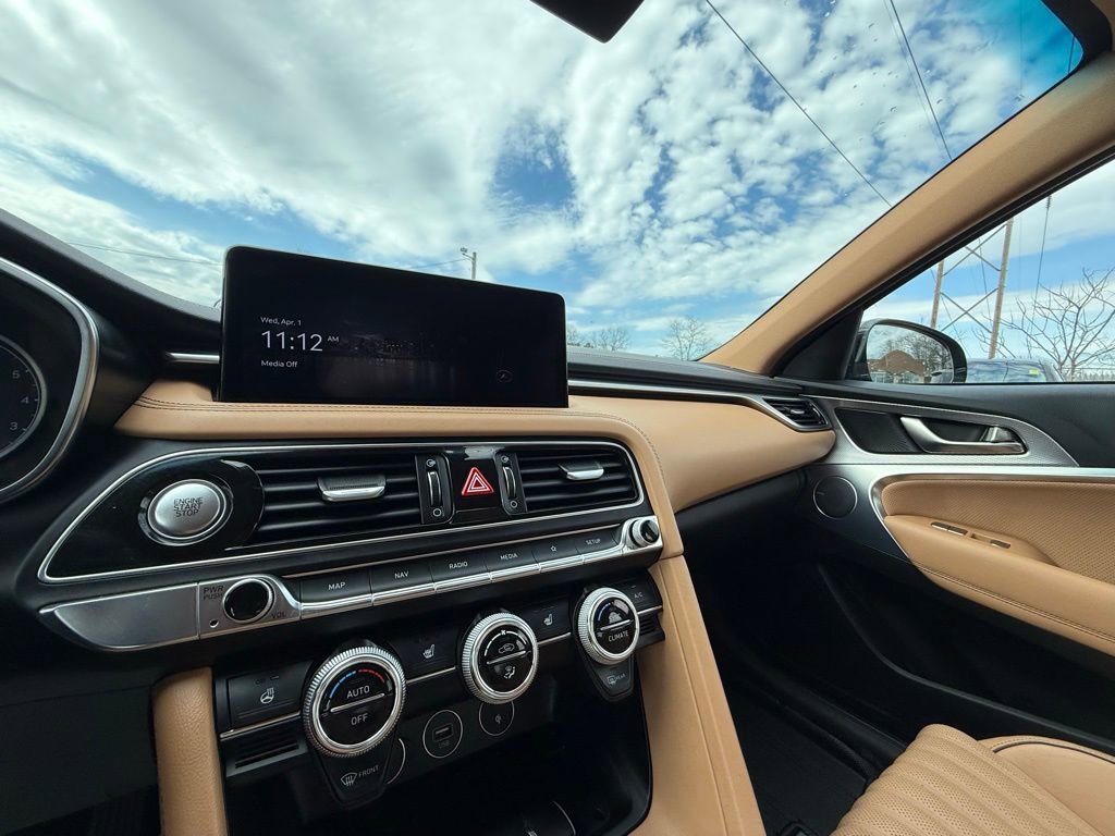 Used 2022 Genesis G70 2.0T w/ Prestige Package image 29