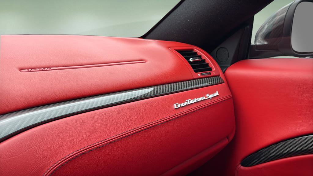 Used 2015 Maserati GranTurismo Sport image 23