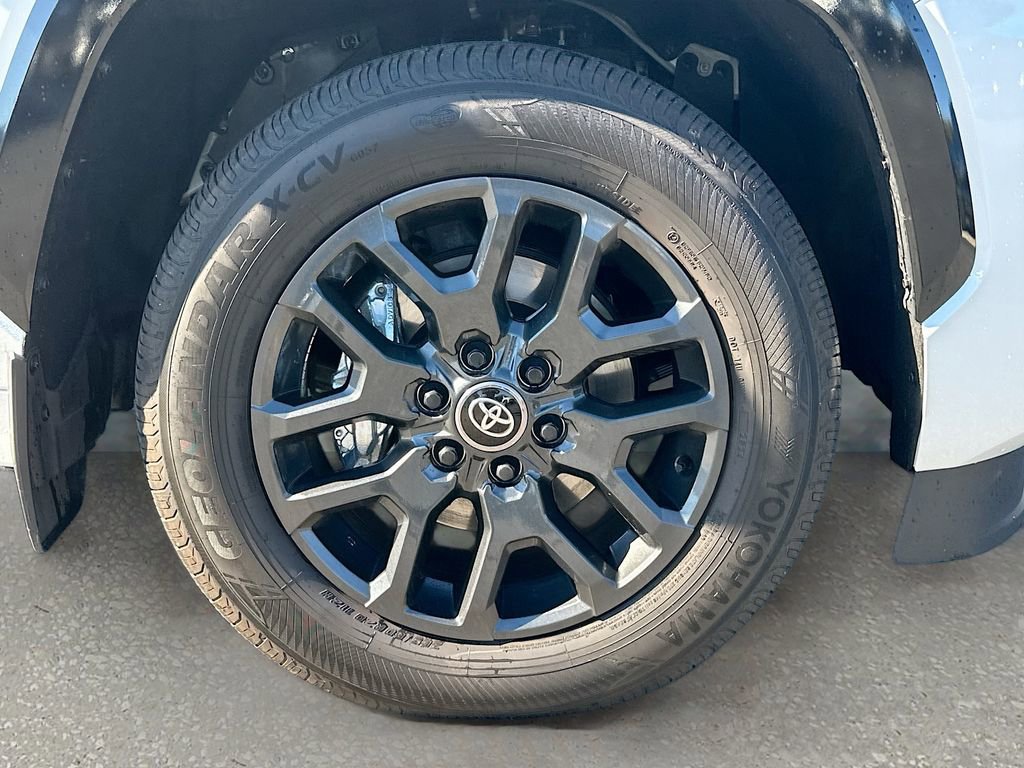 Used 2025 Toyota Sequoia Platinum image 33