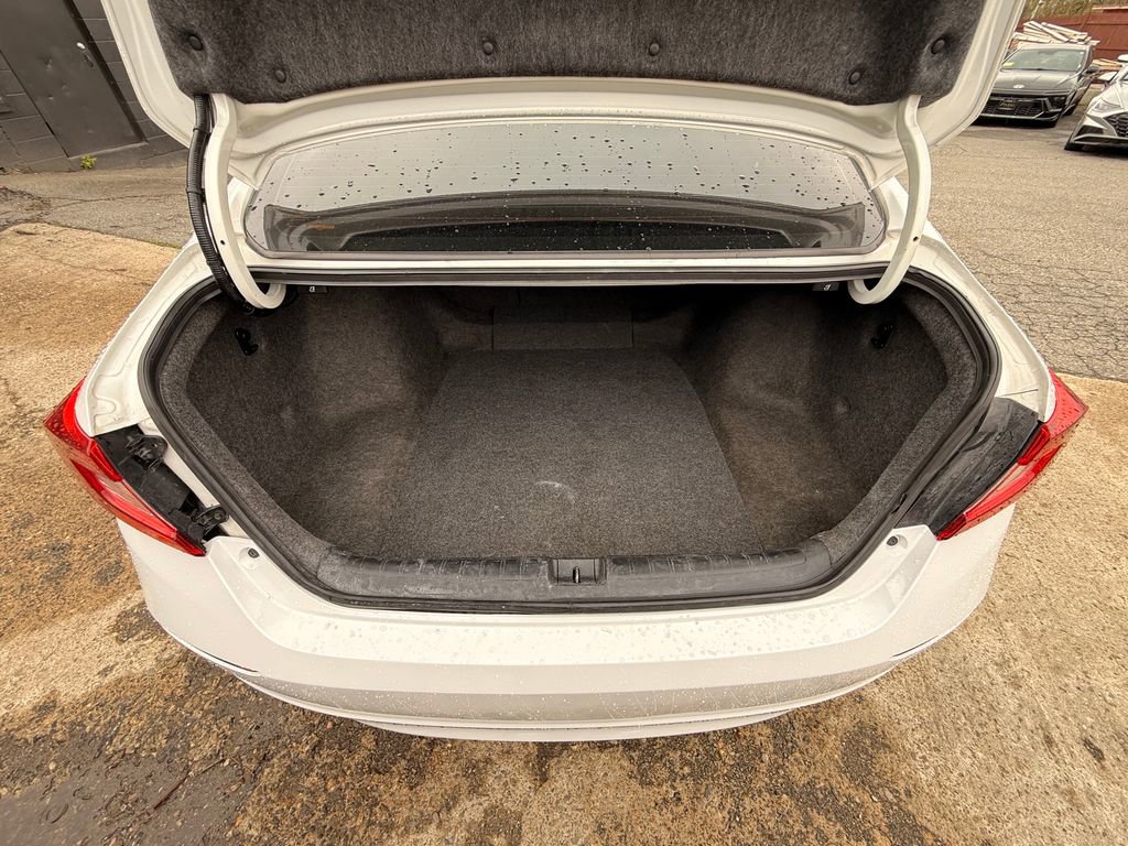 Used 2019 Honda Accord EX image 13