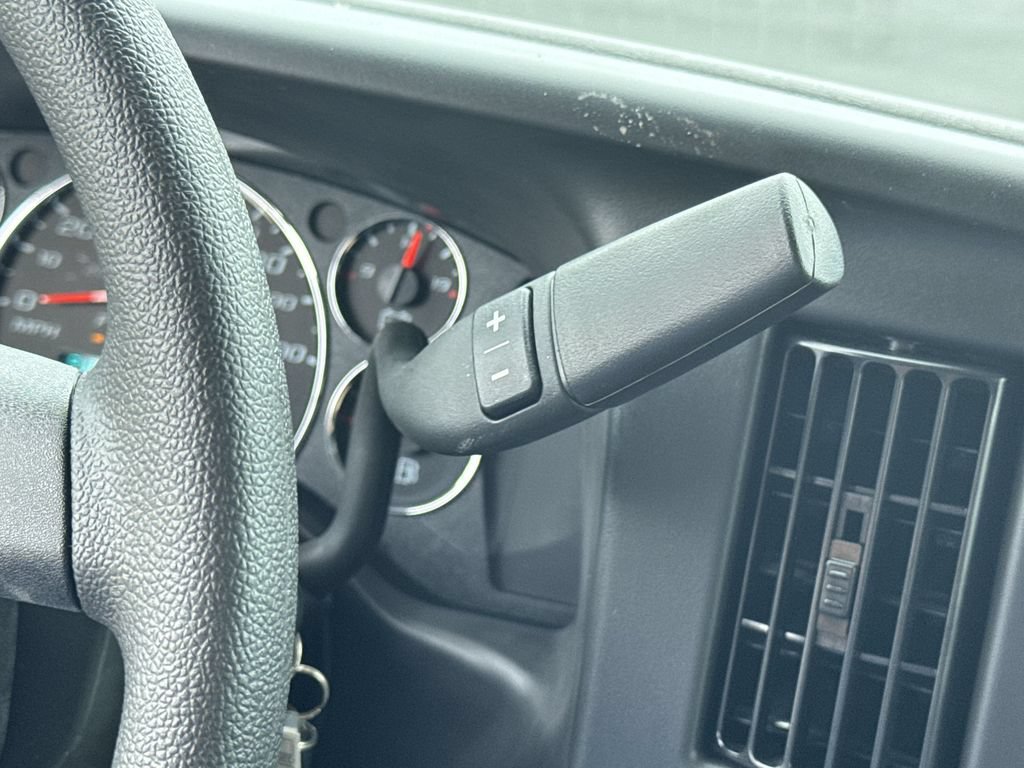 New 2025 GMC Savana 3500 Extended RWD image 24