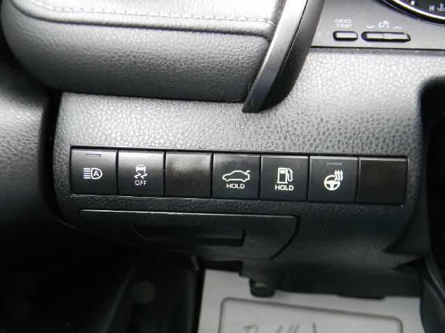 Certified 2024 Toyota Camry SE w/ Cold Weather Package FWD image 14