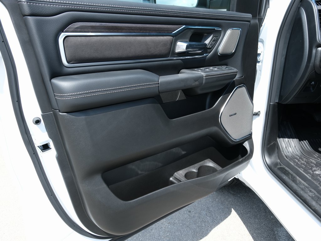 New 2026 RAM 1500 Laramie AWD/4WD image 15