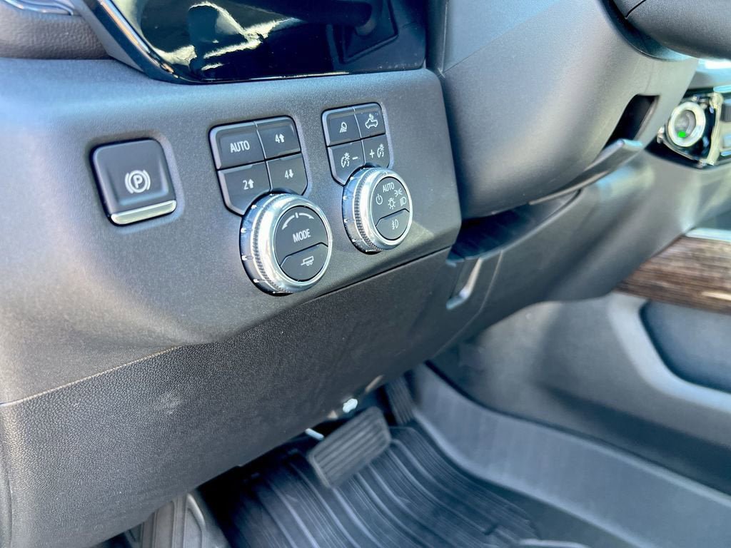 New 2026 GMC Sierra 1500 Elevation w/ Elevation Premium Package AWD/4WD image 32