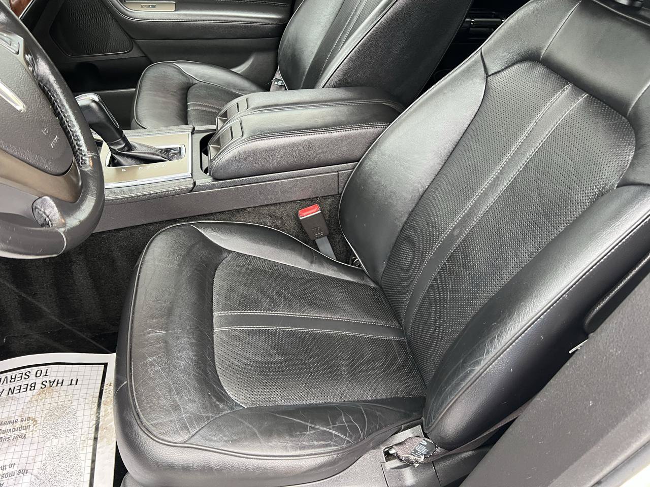 Used 2013 Lincoln MKX AWD image 12