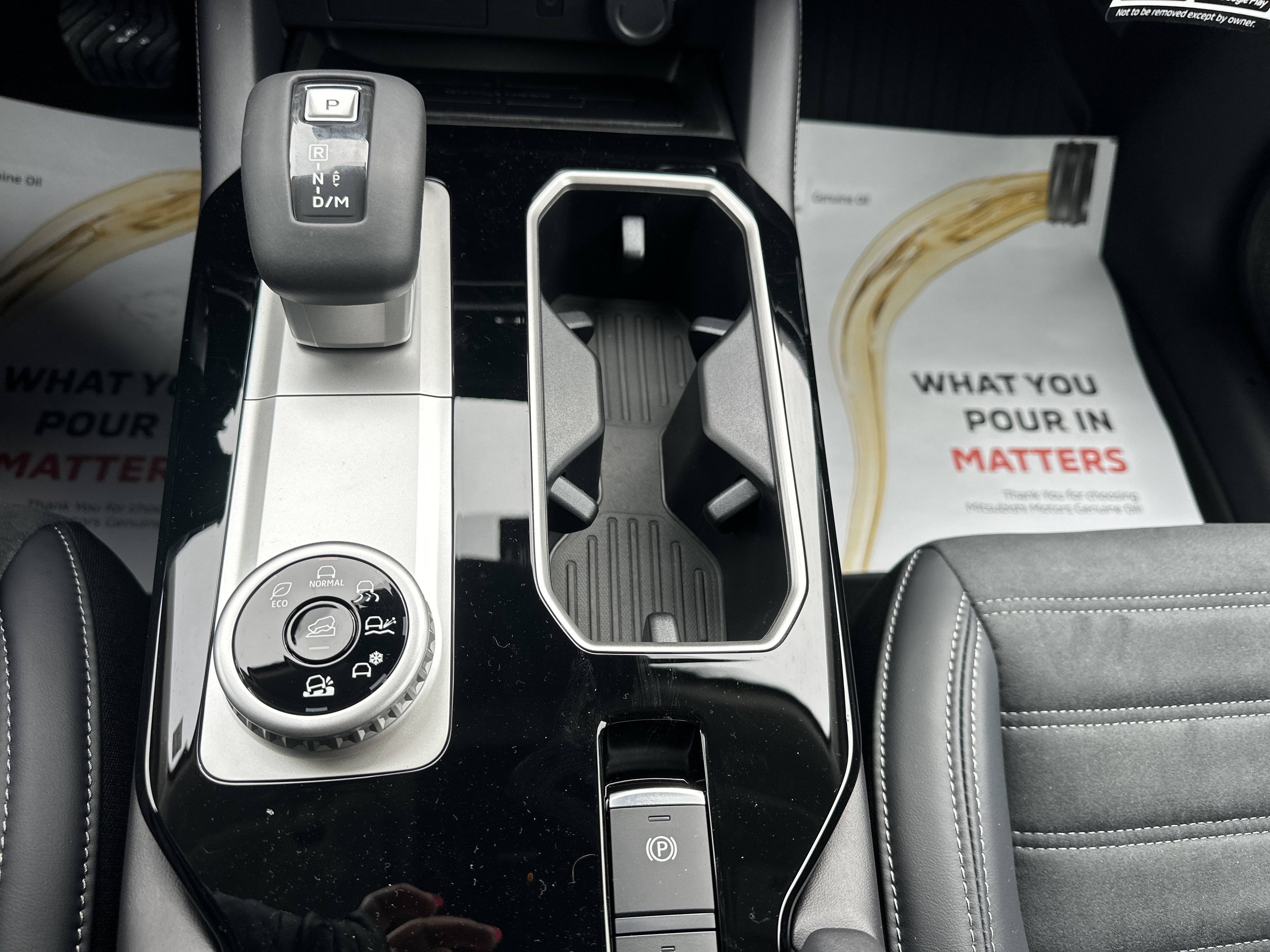 New 2026 Mitsubishi Outlander SE image 16