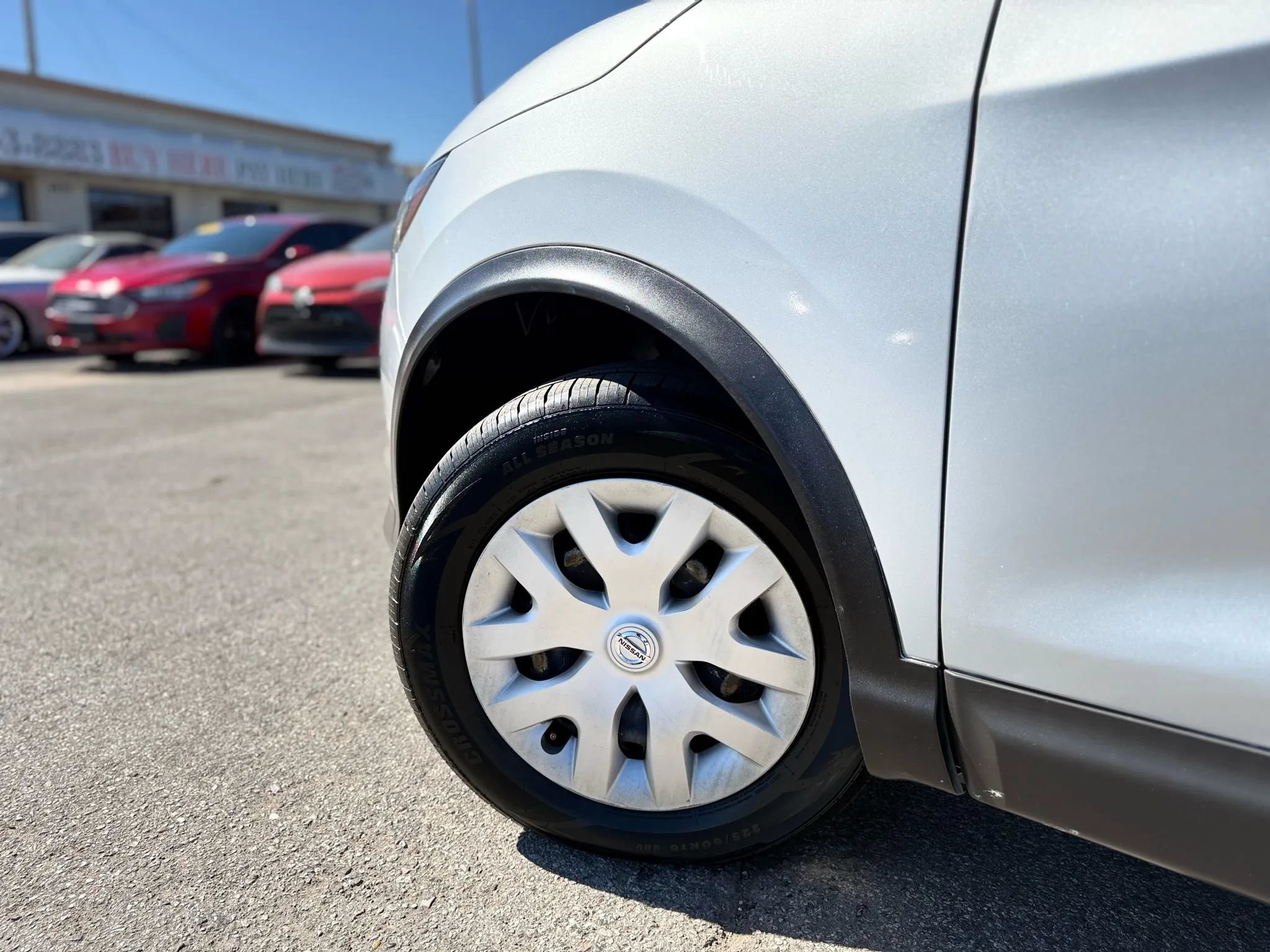 Used 2018 Nissan Rogue Sport S FWD image 9