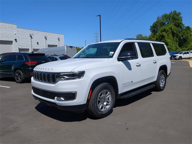 New 2024 Jeep Wagoneer L 4WD w/ Convenience Group I