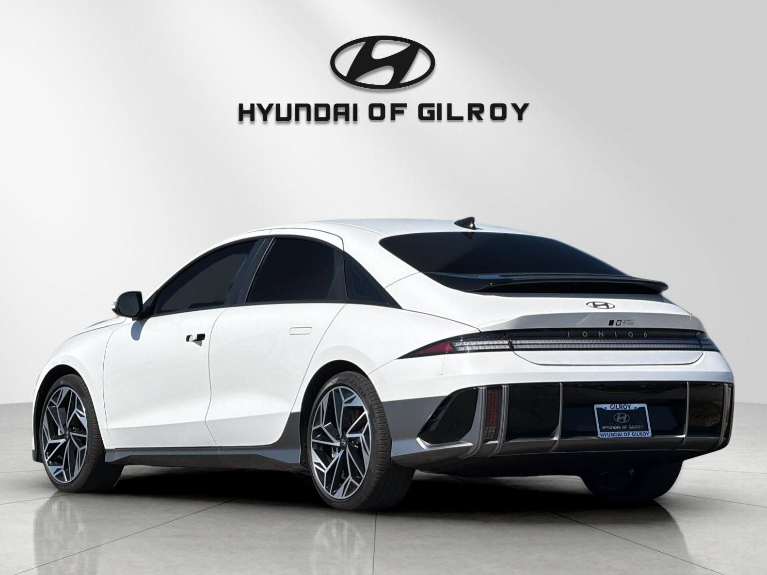 Used 2024 Hyundai Ioniq 6 Limited RWD image 3