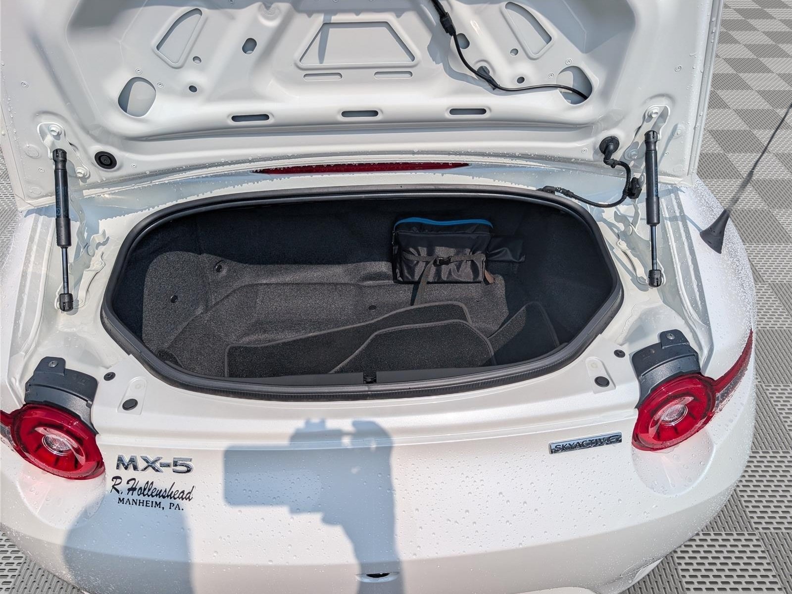 Used 2025 MAZDA MX-5 Miata Club RWD image 13