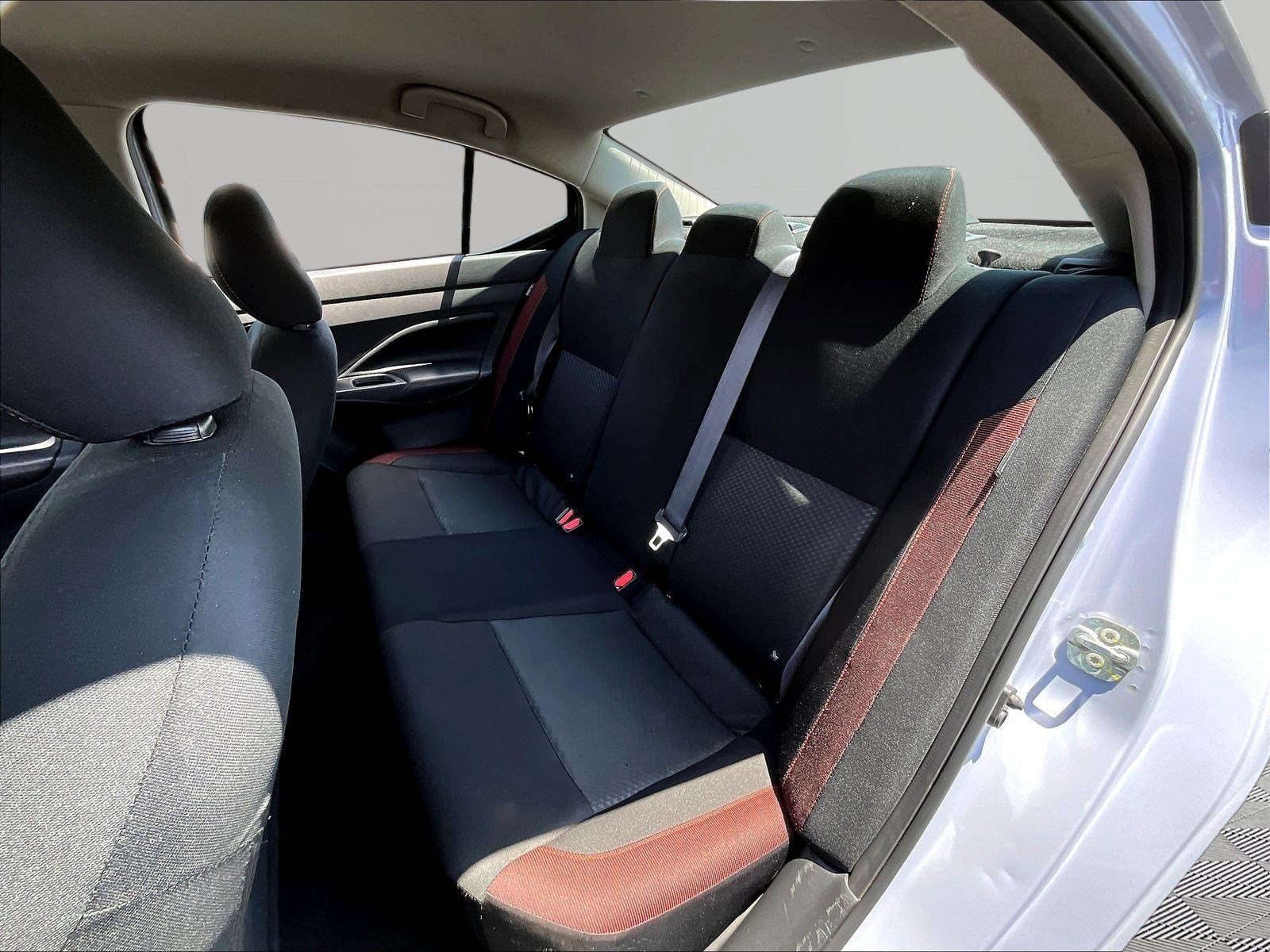 Used 2024 Nissan Versa SR FWD image 22