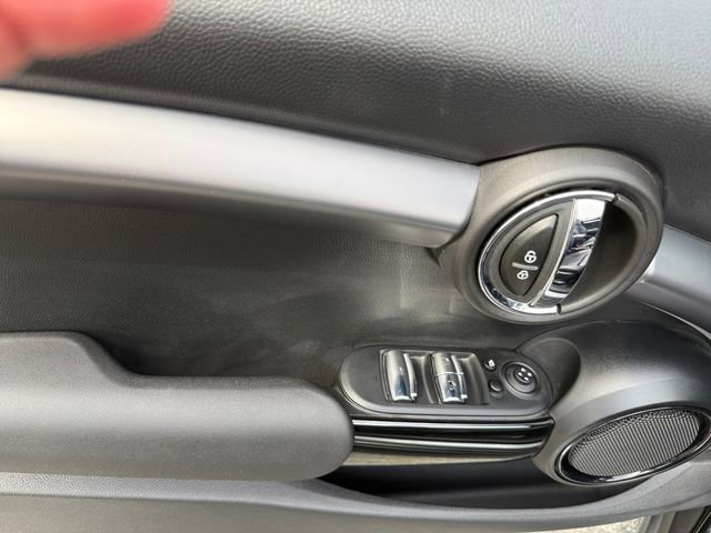 Certified 2024 MINI Cooper S image 23