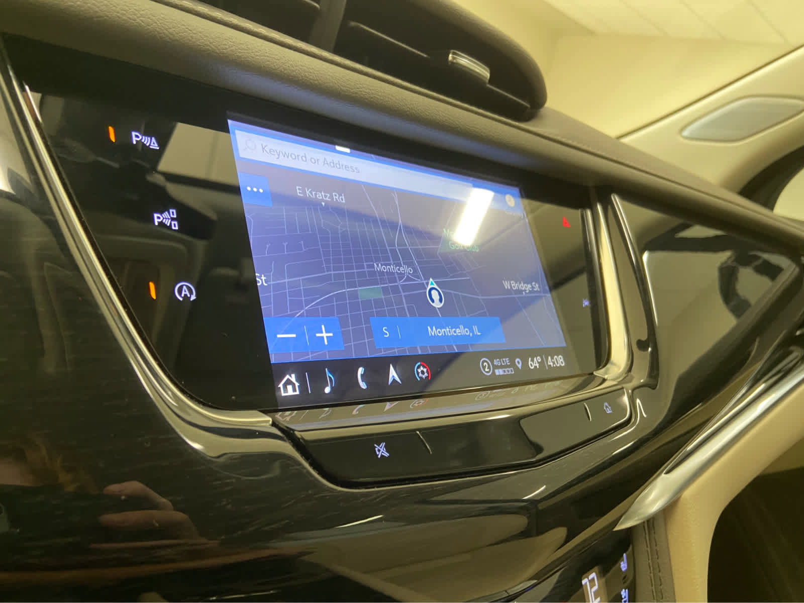Used 2024 Cadillac XT6 Premium Luxury w/ Technology Package image 34