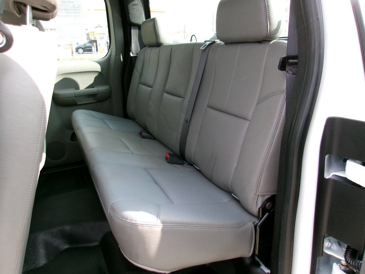 Used 2012 Chevrolet Silverado 2500 W/T w/ Snow Plow Prep Package image 13