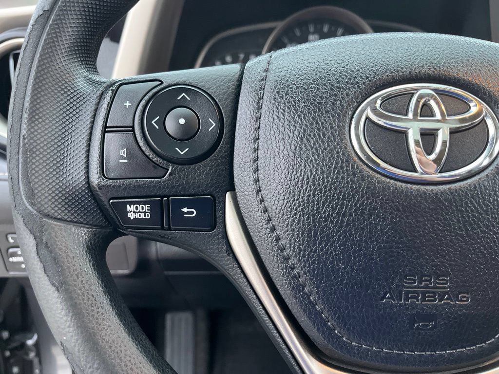 Used 2015 Toyota RAV4 XLE FWD image 21