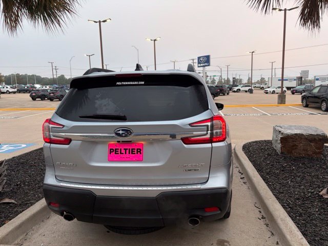 Used 2025 Subaru Ascent Limited AWD/4WD image 19