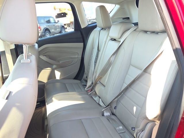 Used 2013 Ford C-MAX SEL image 19