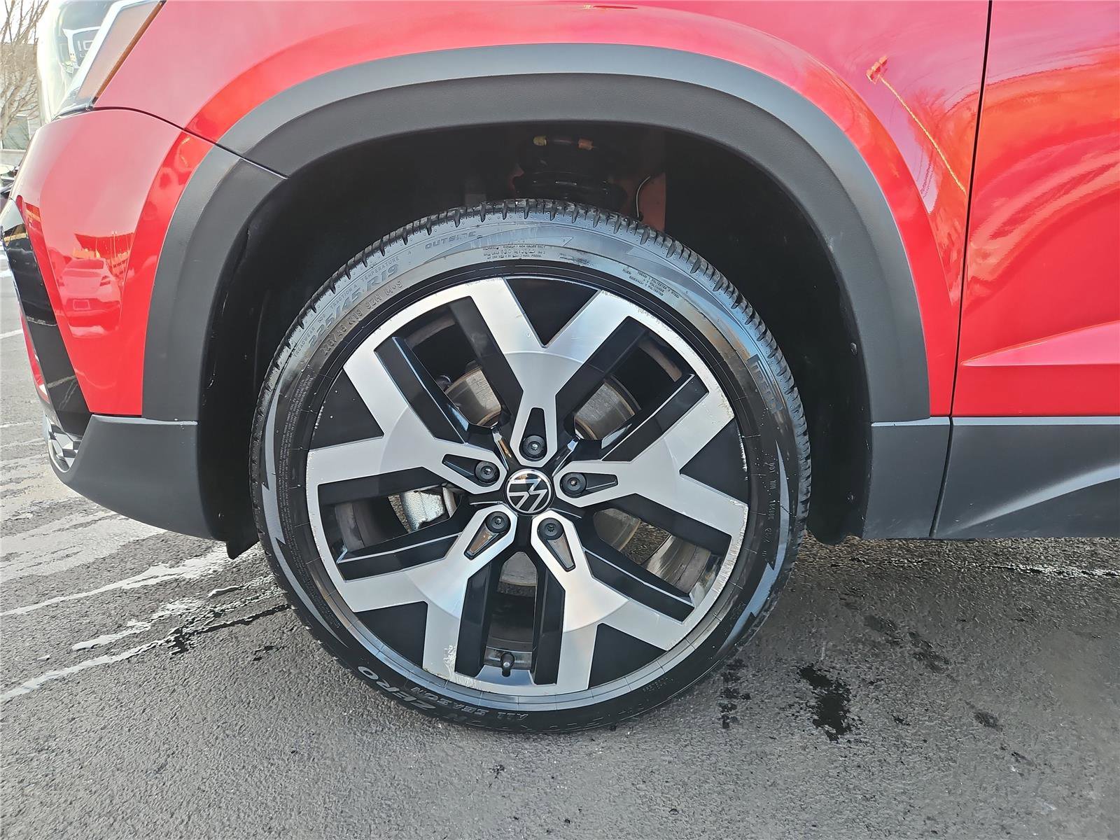 Used 2023 Volkswagen Taos SEL image 11