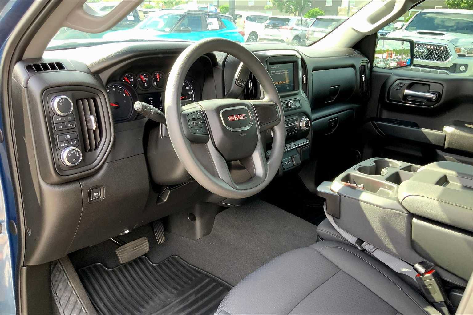 Used 2024 GMC Sierra 1500 Pro w/ Graphite Edition AWD/4WD image 16
