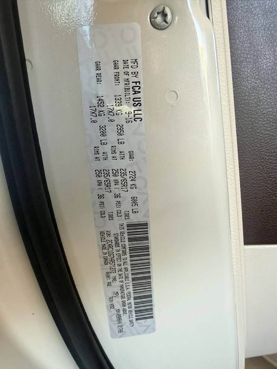 Used 2017 Chrysler Pacifica Touring FWD image 29